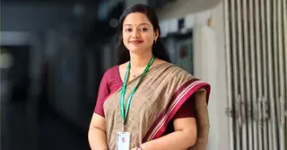 বি ইউনিটের ভর্তি পরীক্ষায় প্রথম হওয়া মৌসুমী জাকসুর প্রার্থী